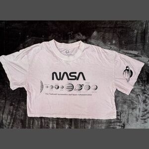 Vintage Pink NASA Solar System Crop Top T-Shirt Hills & Valleys Medium Graphic